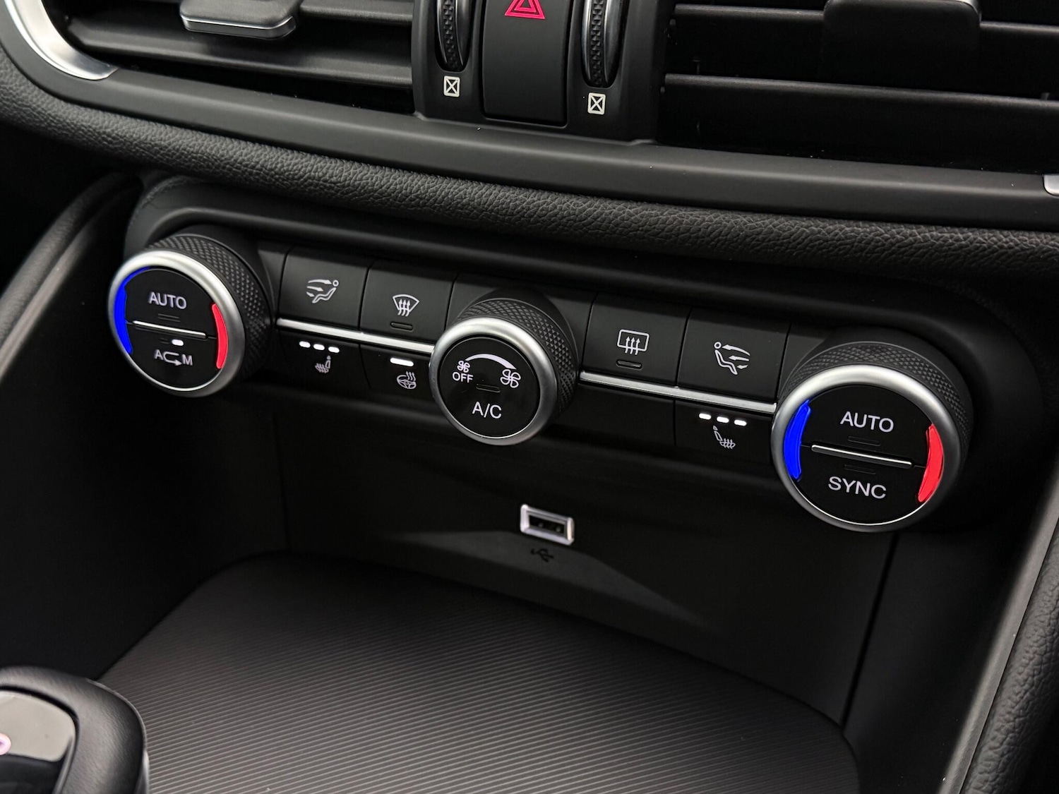 Used Alfa Romeo Giulia 2019 for sale - 77260262: Photo 38