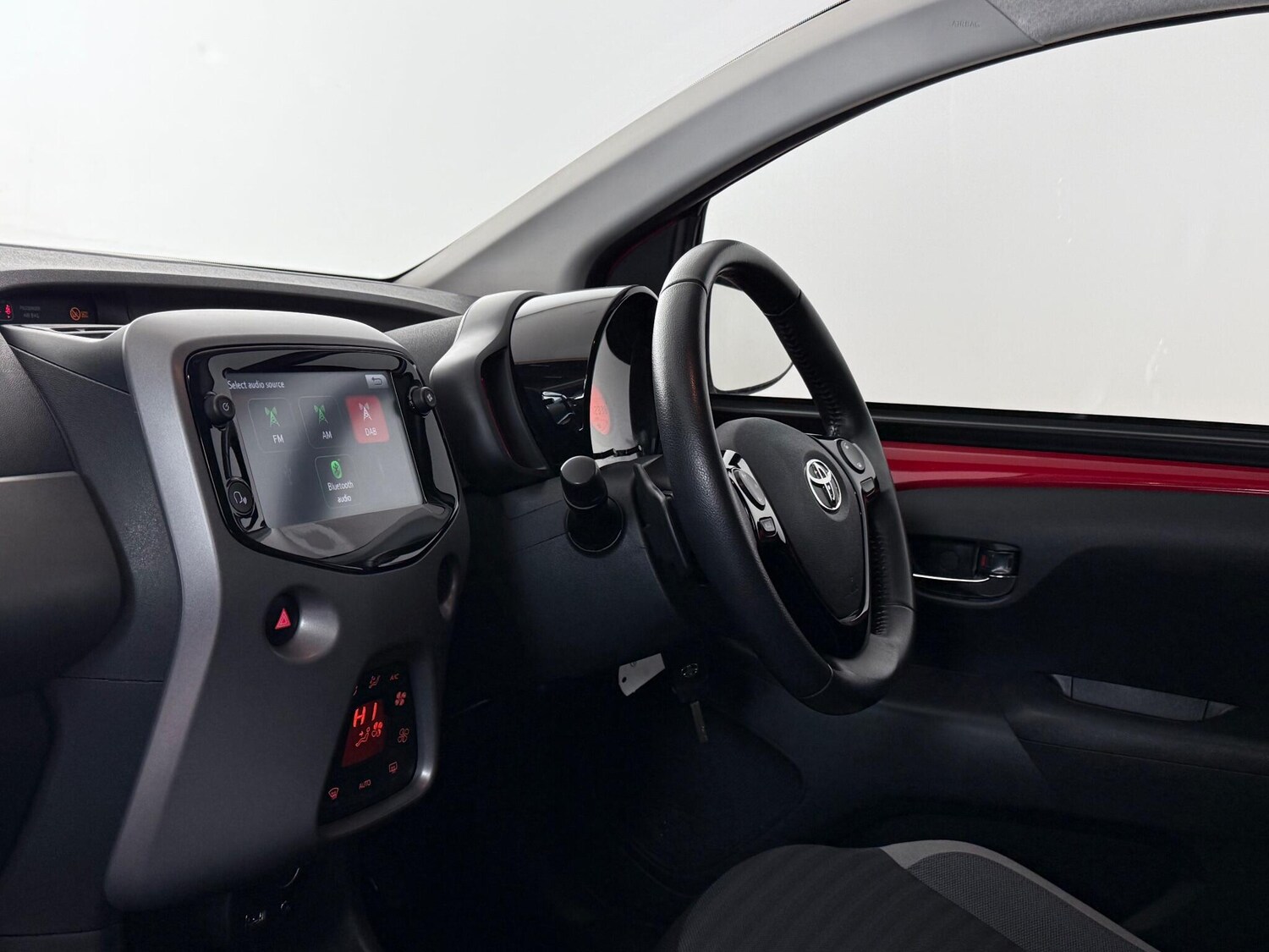 Used Toyota AYGO 2019 for sale - 77441519: Photo 15