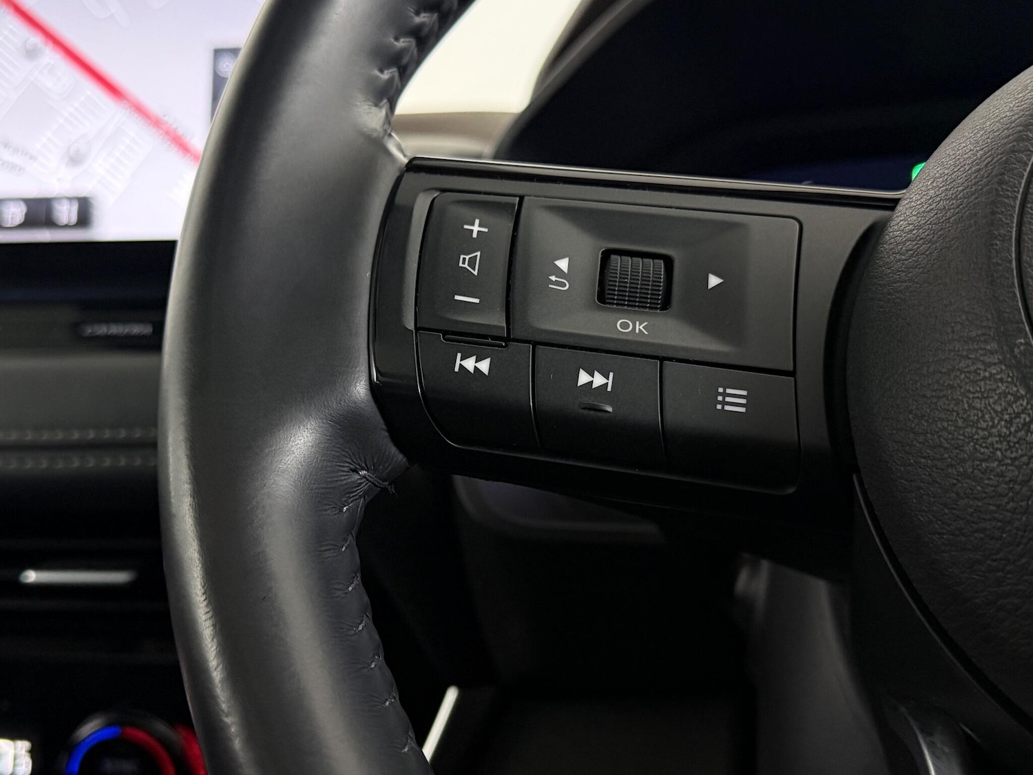 Used Nissan X-Trail 2023 for sale - 77260018: Photo 23