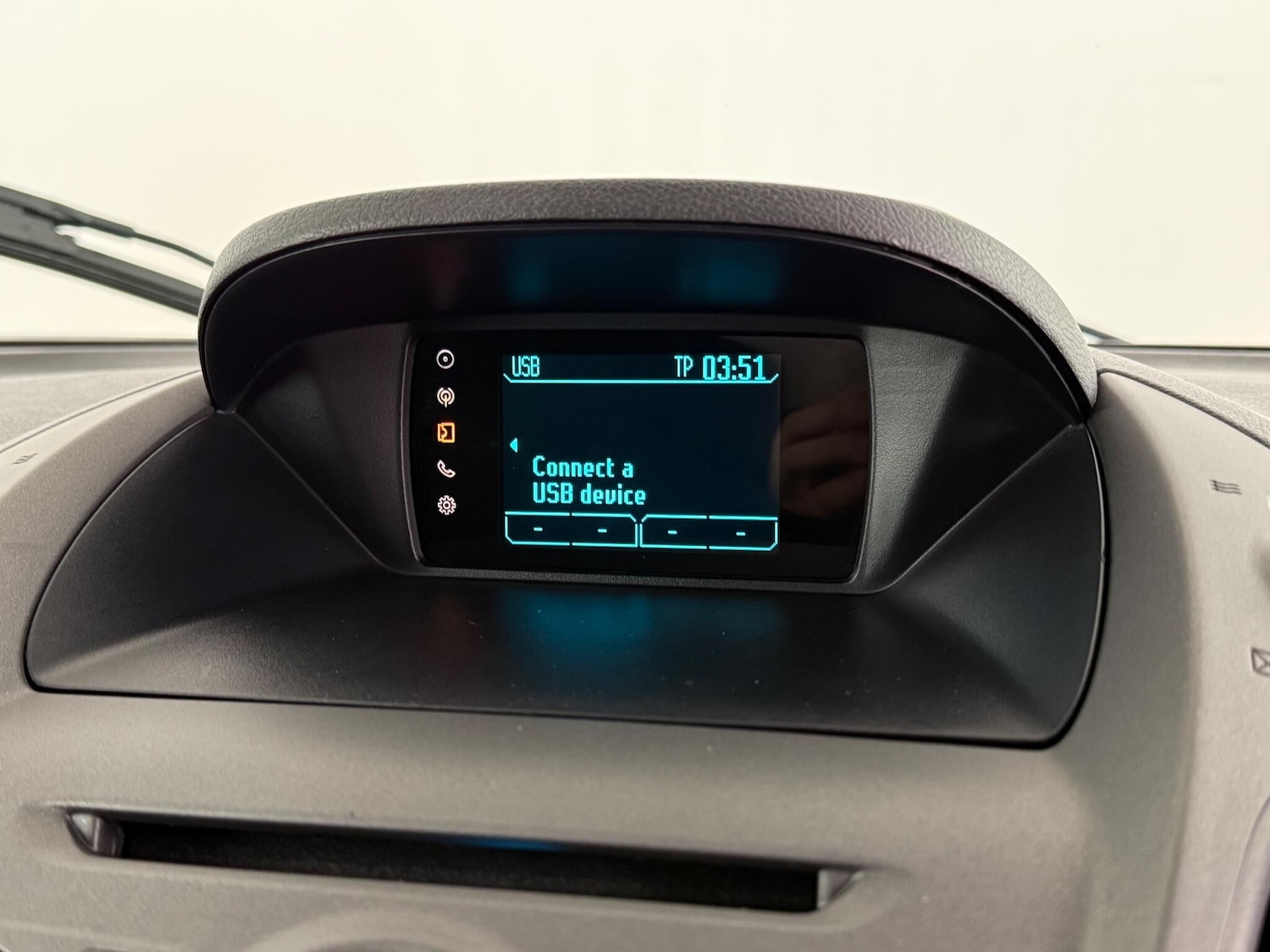 Used Ford Transit Courier 2017 for sale - 77181286: Photo 18