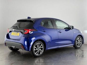 Used Toyota Yaris 2021 for sale - 76338587: Photo