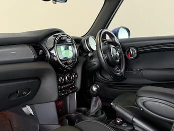 Used MINI Convertible 2019 for sale - 79684289: Photo