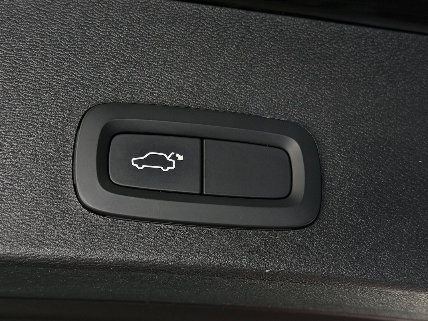 Used Volvo XC40 2020 for sale - 77260633: Photo 9