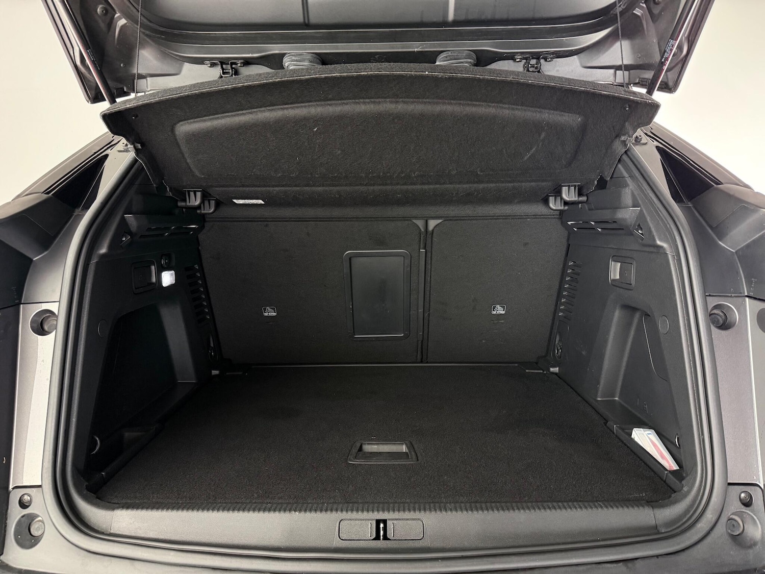 Used Peugeot 3008 2018 for sale - 77143281: Photo 13