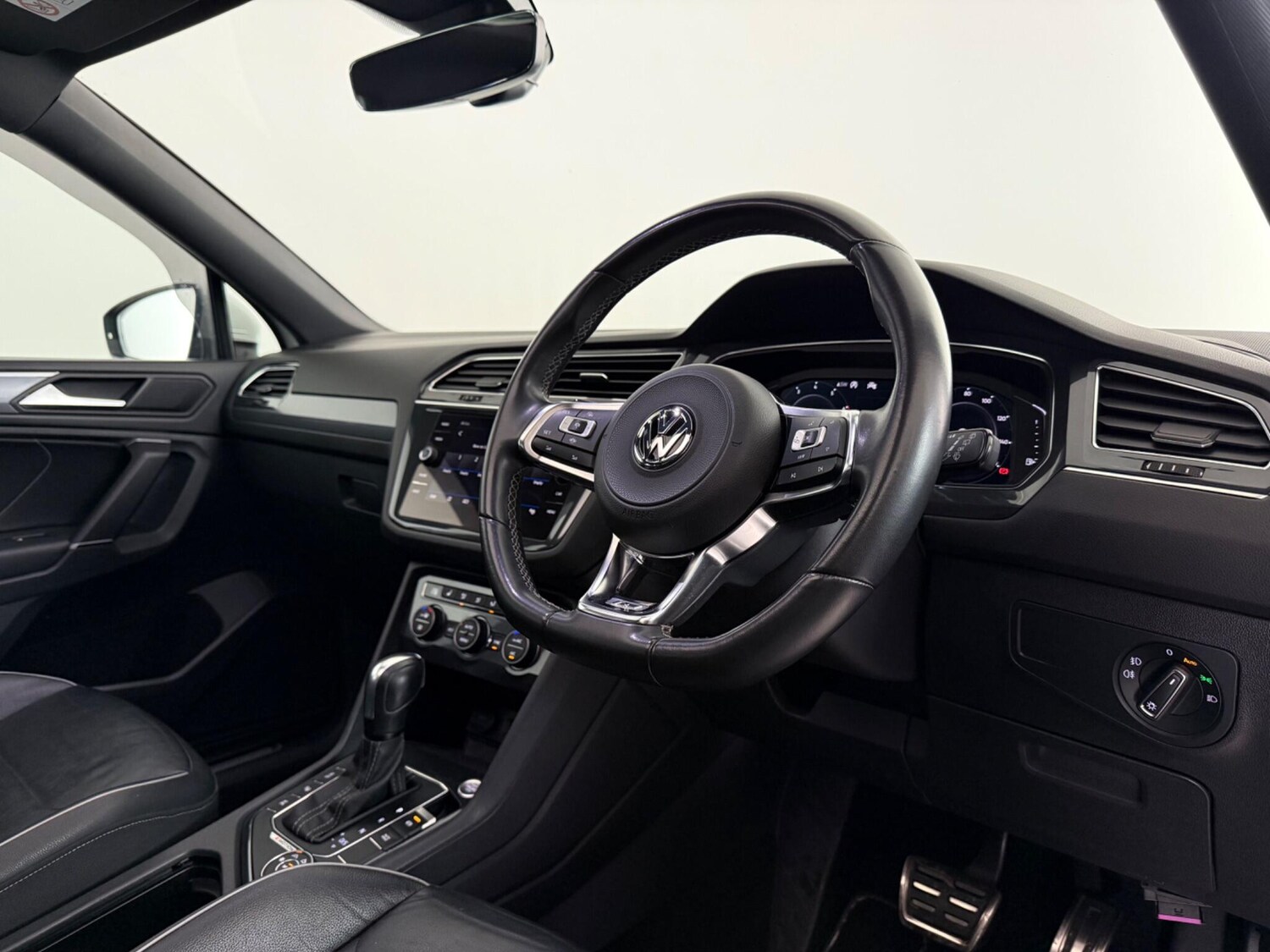 Used Volkswagen Tiguan Allspace 2019 for sale - 77497638: Photo 11