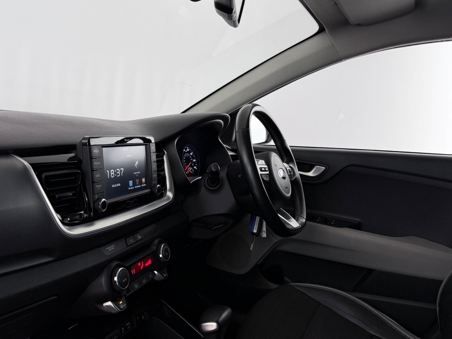 Used Kia Stonic 2019 for sale - 77461053: Photo 13