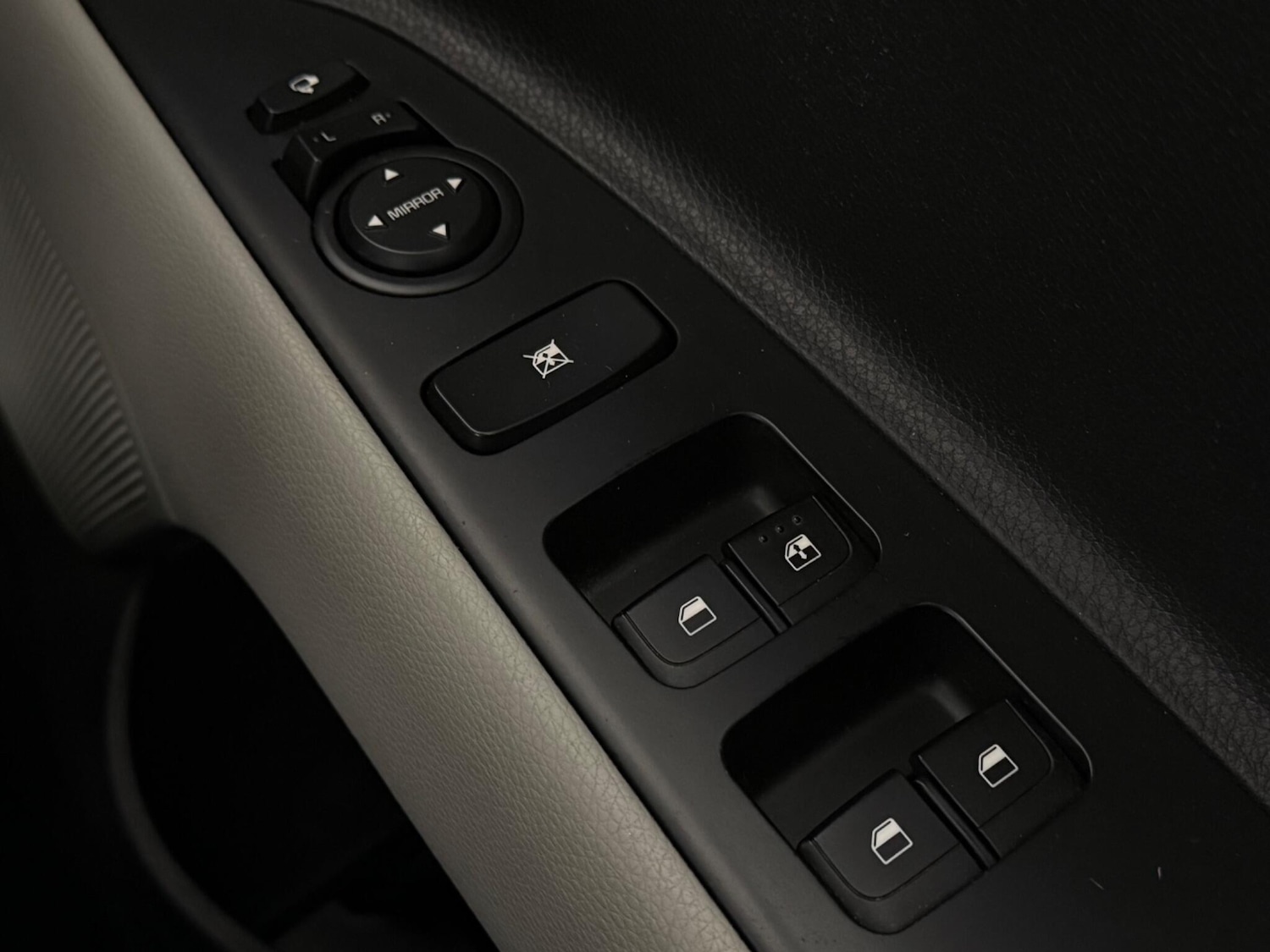 Used Kia Stonic 2019 for sale - 77461053: Photo 23