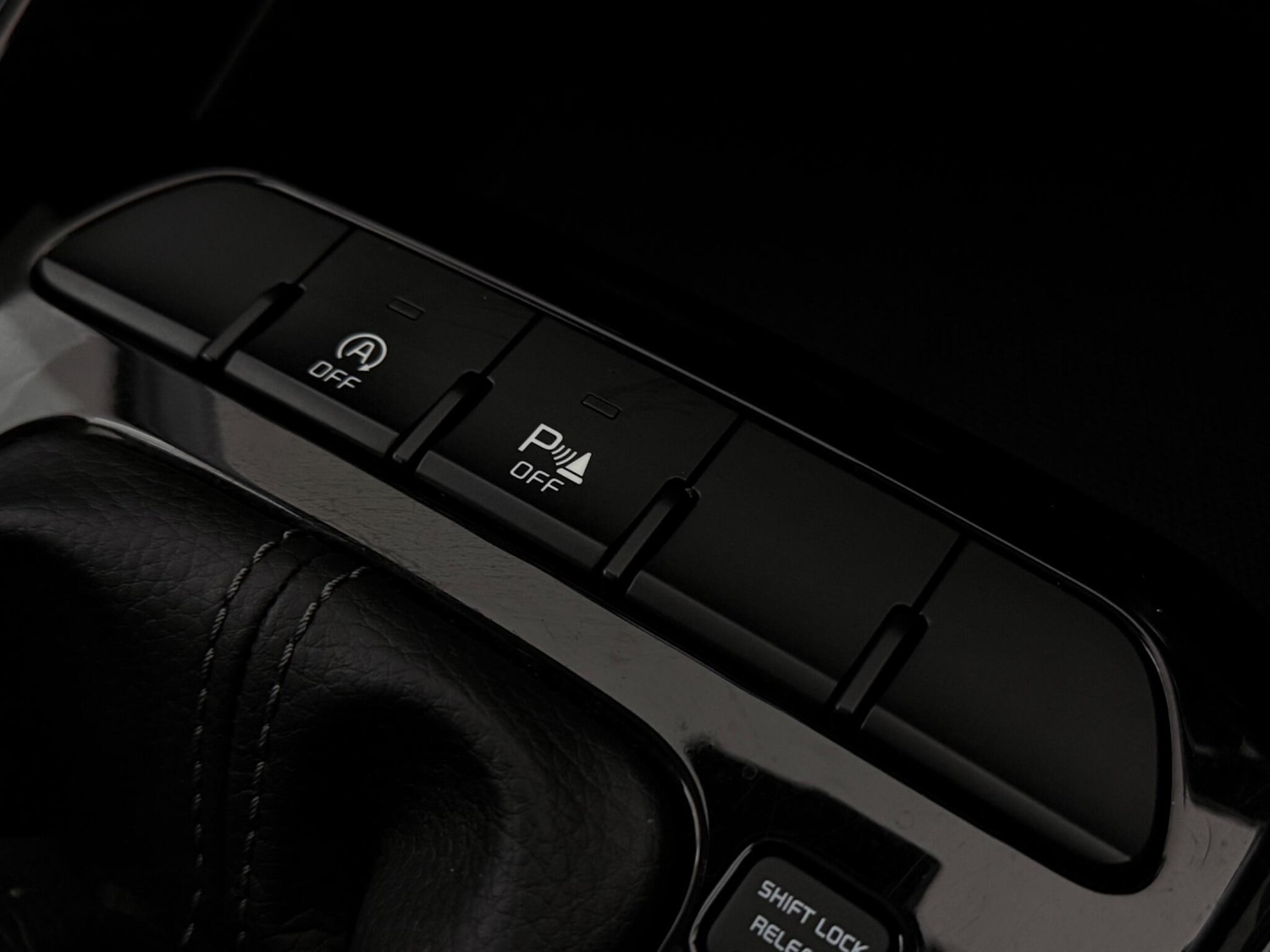 Used Kia Stonic 2019 for sale - 77461053: Photo 28