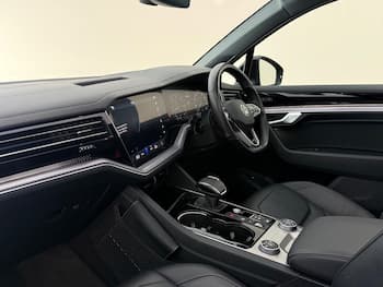 Used Volkswagen Touareg 2021 for sale - 79727303: Photo