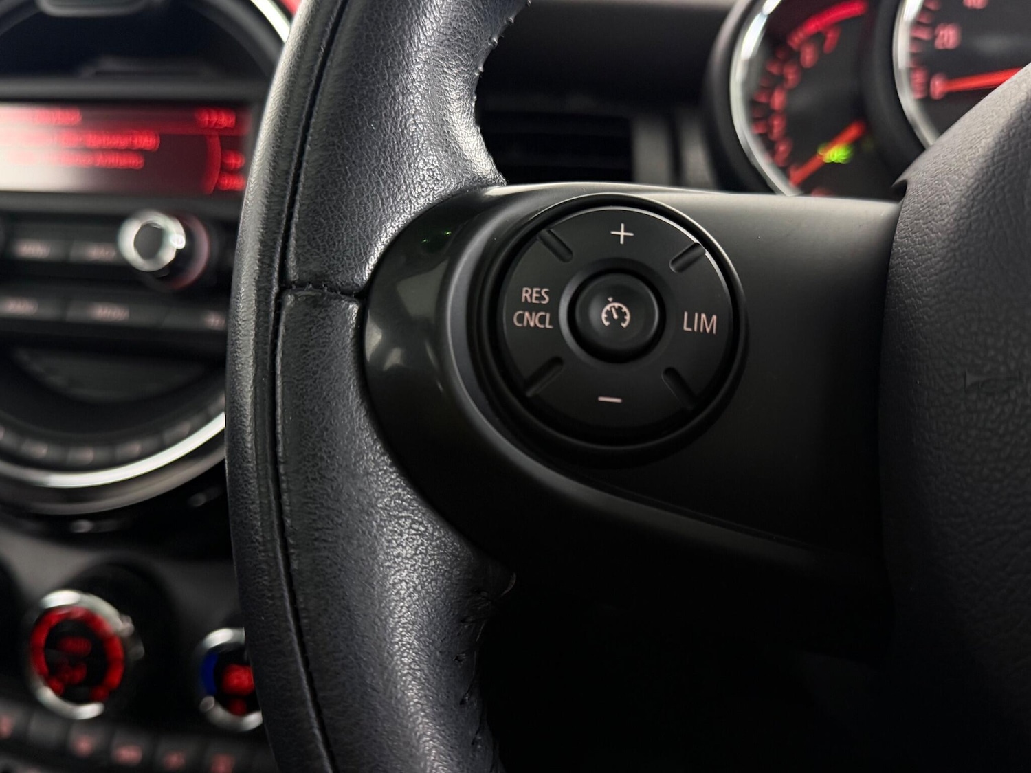 Used MINI Hatch 2018 for sale - 77180883: Photo 15