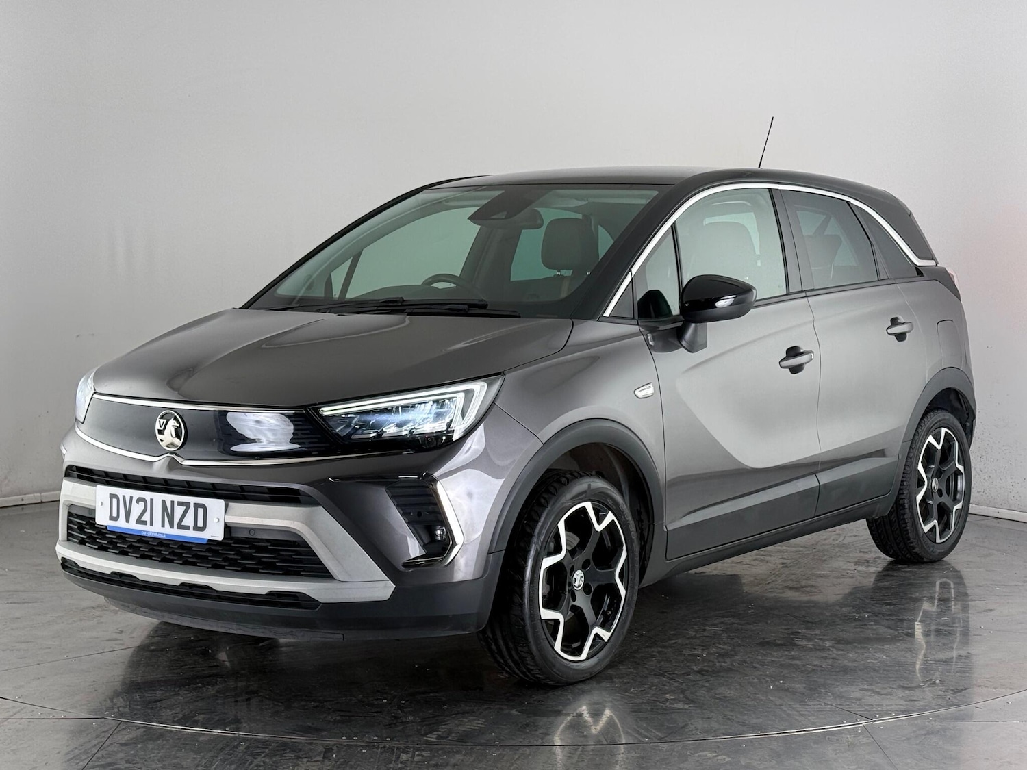 Used Vauxhall Crossland 2021 for sale - 77181242: Photo 2