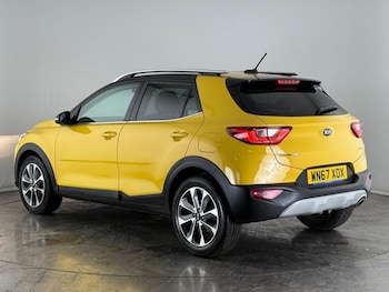 Used Kia Stonic 2017 for sale - 75855294: Photo