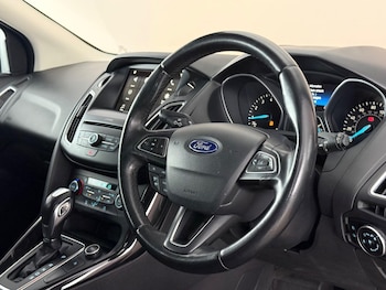 Used Ford Focus 2017 for sale - 79133075: Photo