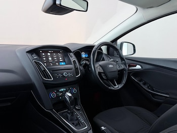 Used Ford Focus 2017 for sale - 79133075: Photo