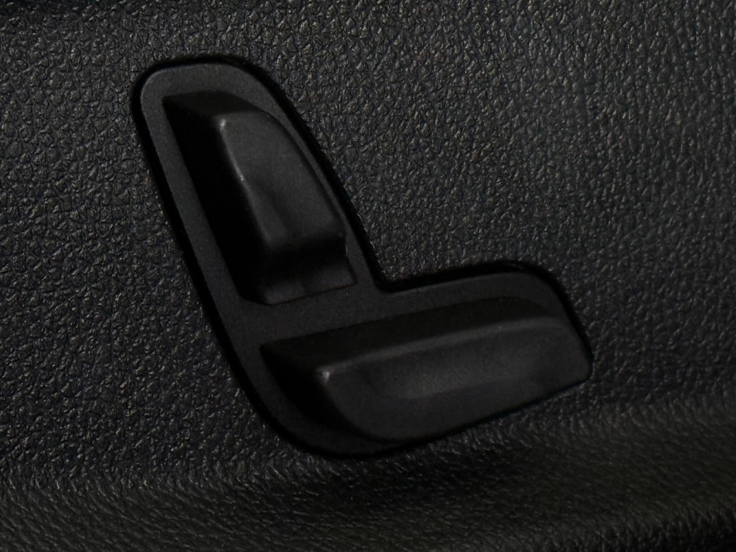 Used Mercedes-Benz C Class 2017 for sale - 77371907: Photo 14