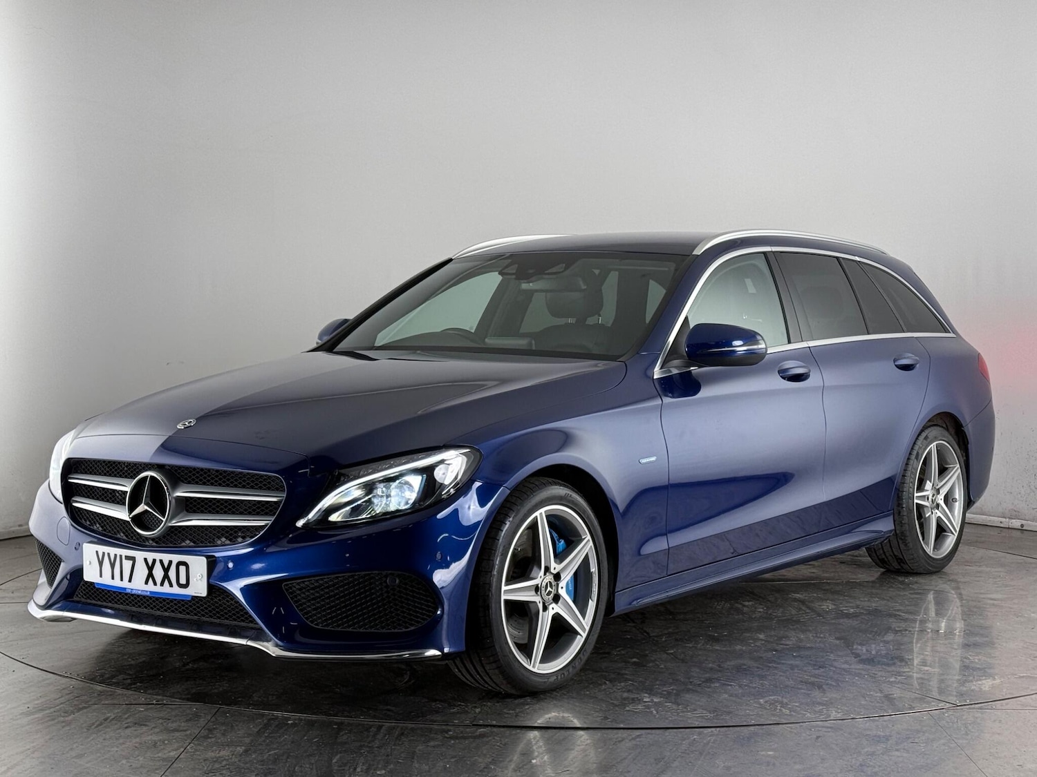 Used Mercedes-Benz C Class 2017 for sale - 77371907: Photo 2