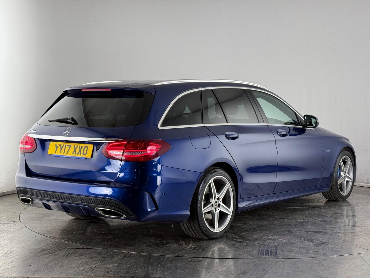 Used Mercedes-Benz C Class 2017 for sale - 77371907: Photo 3