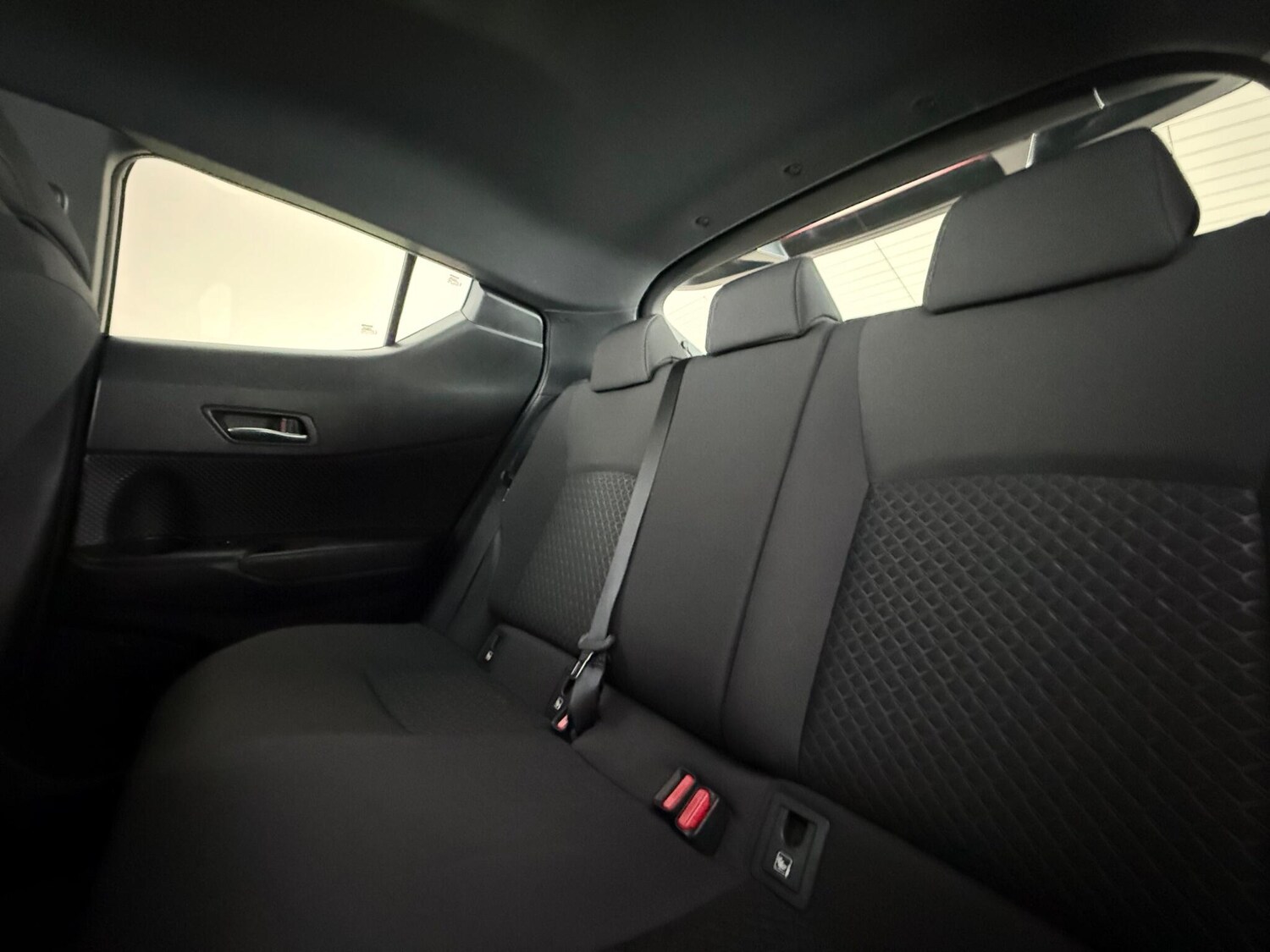 Used Toyota C-HR 2023 for sale - 78223969: Photo 15