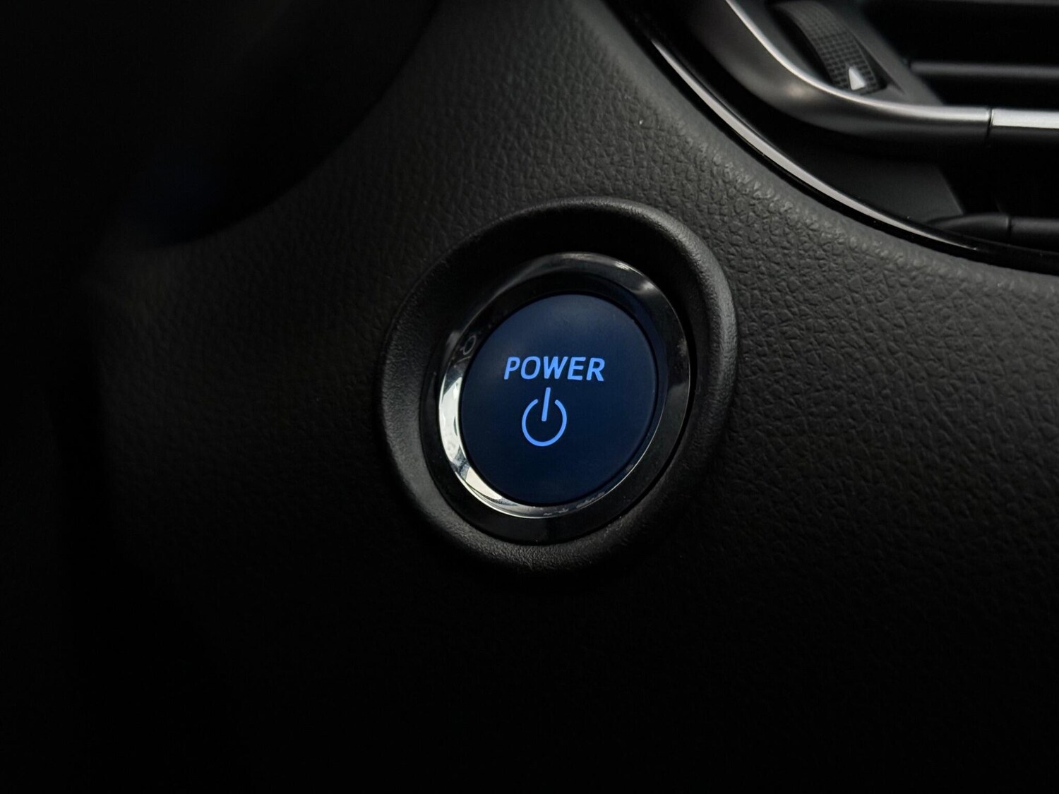 Used Toyota C-HR 2023 for sale - 78223969: Photo 21