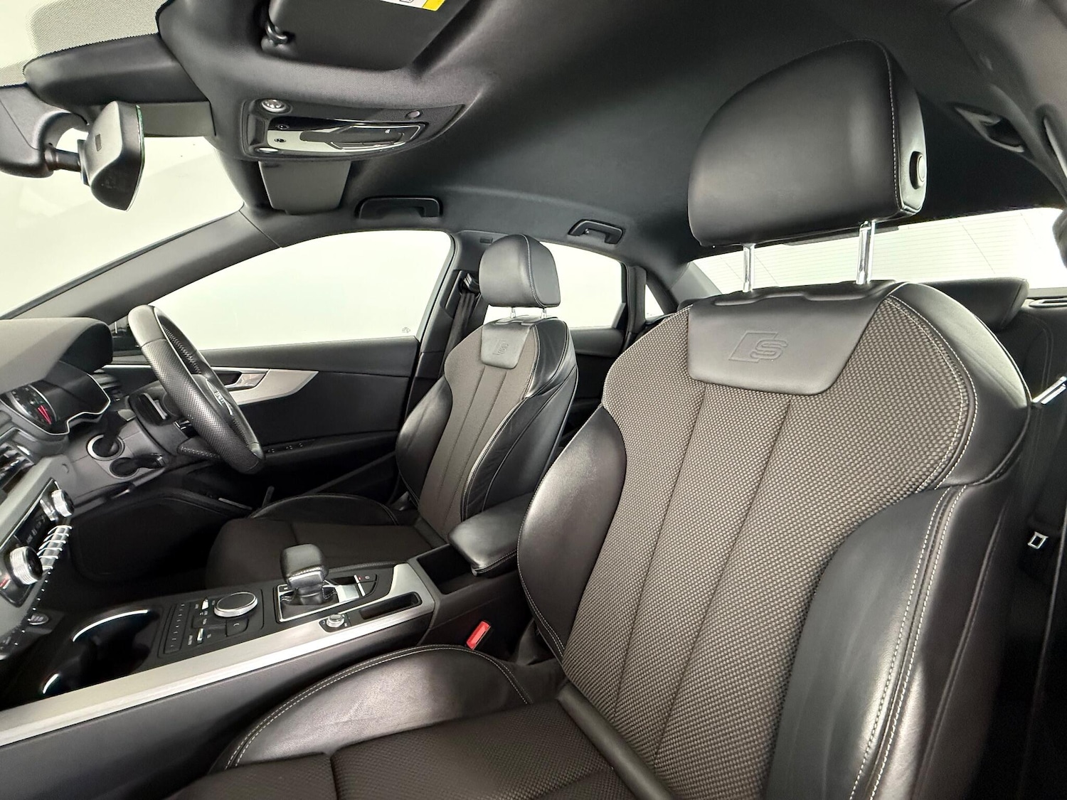 Used Audi A4 2016 for sale - 77180833: Photo 10