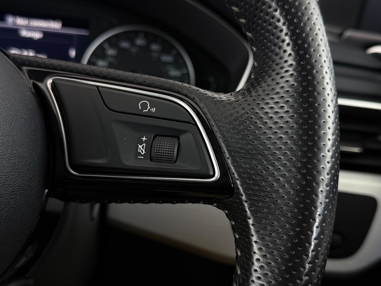 Used Audi A4 2016 for sale - 77180833: Photo 19