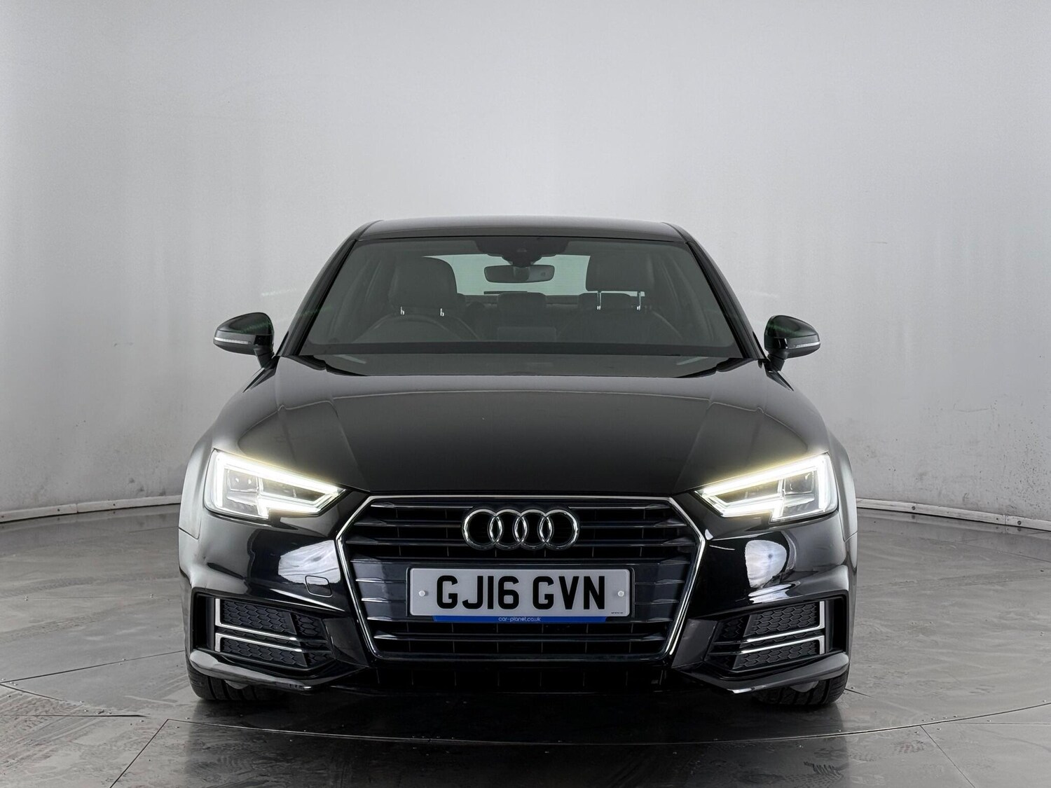 Used Audi A4 2016 for sale - 77180833: Photo 2