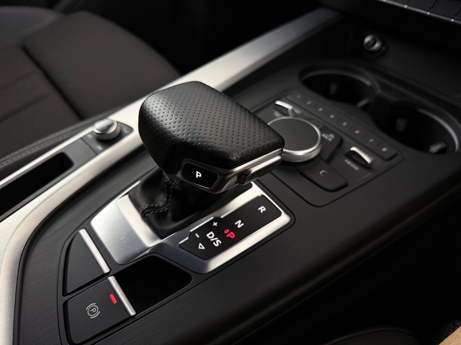 Used Audi A4 2016 for sale - 77180833: Photo 34