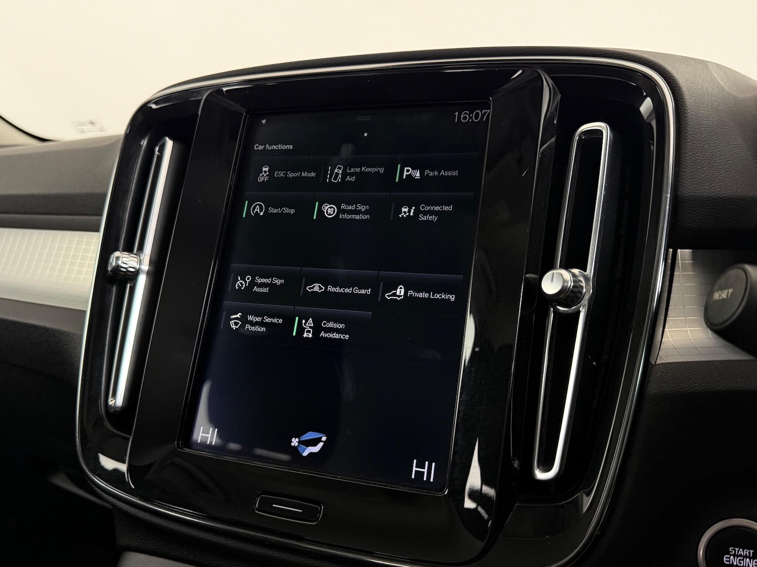 Used Volvo XC40 2020 for sale - 77260455: Photo 27