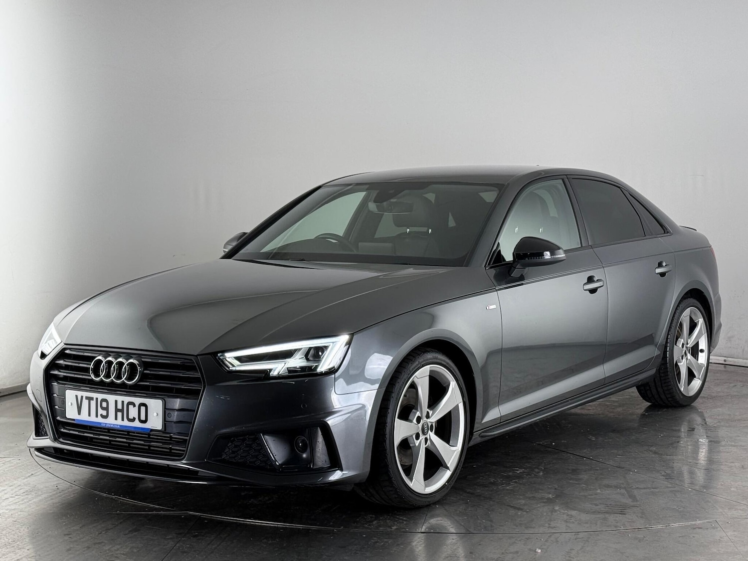 Used Audi A4 2019 for sale - 76468442: Photo 4