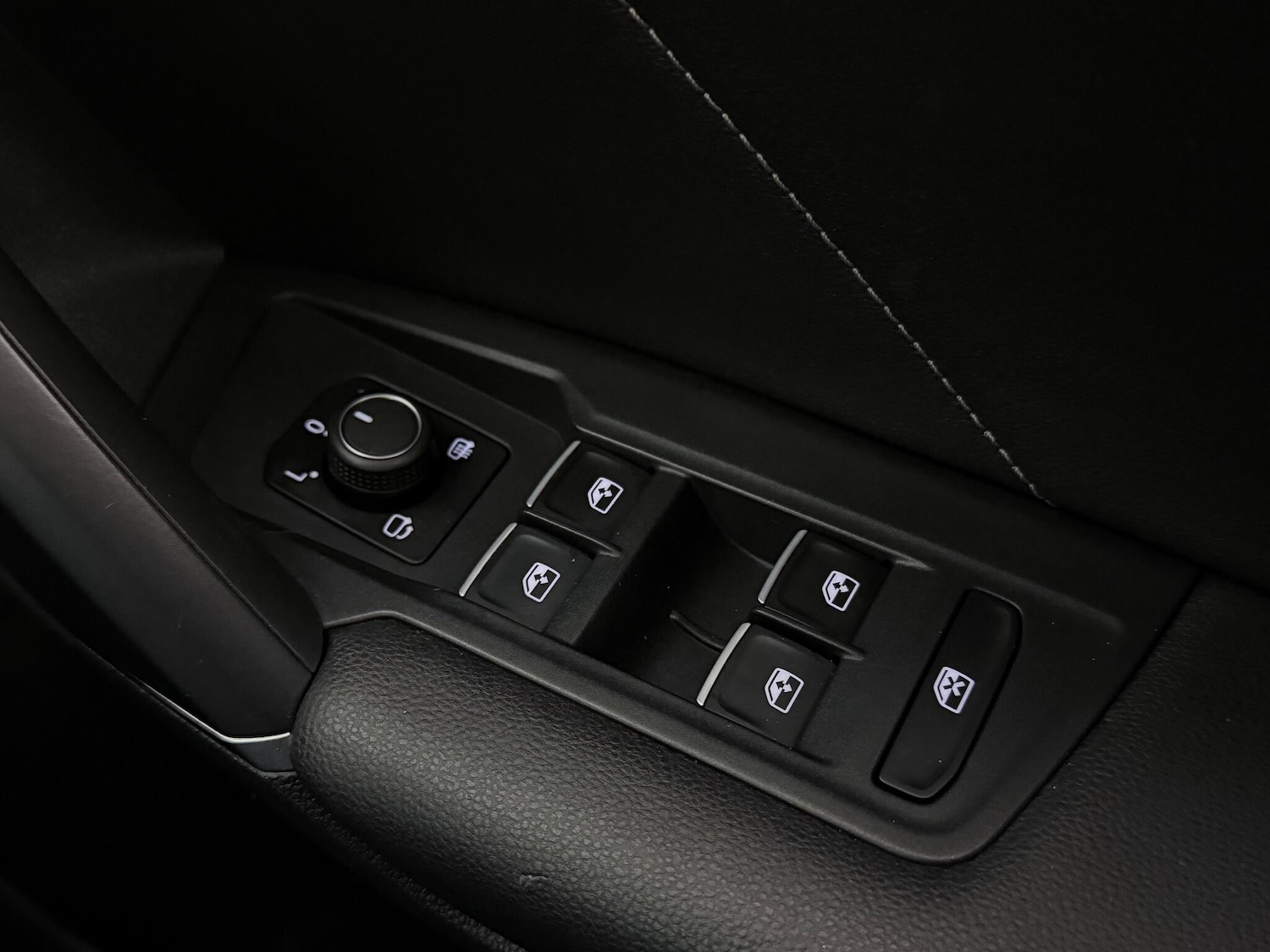 Used Volkswagen Tiguan 2018 for sale - 77242922: Photo 24