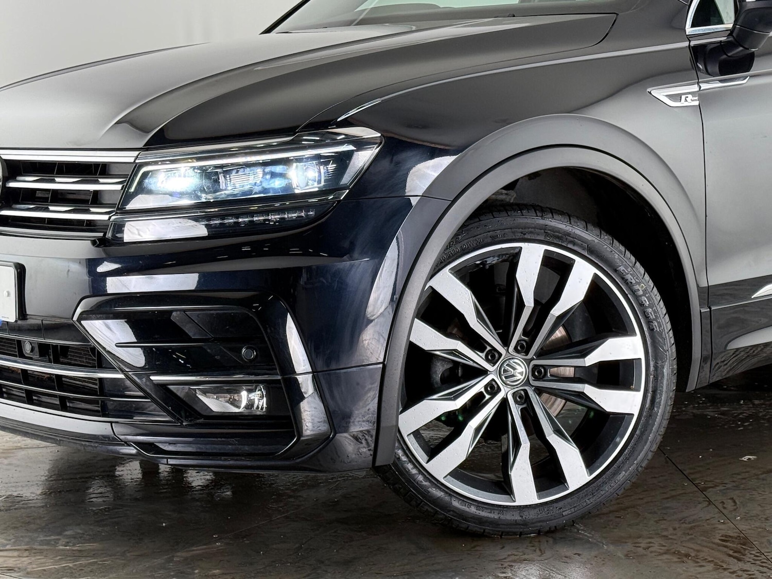 Used Volkswagen Tiguan 2018 for sale - 77242922: Photo 39