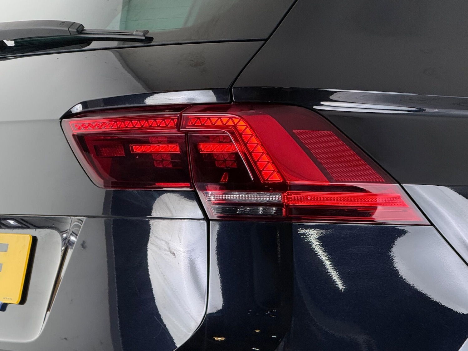 Used Volkswagen Tiguan 2018 for sale - 77242922: Photo 8