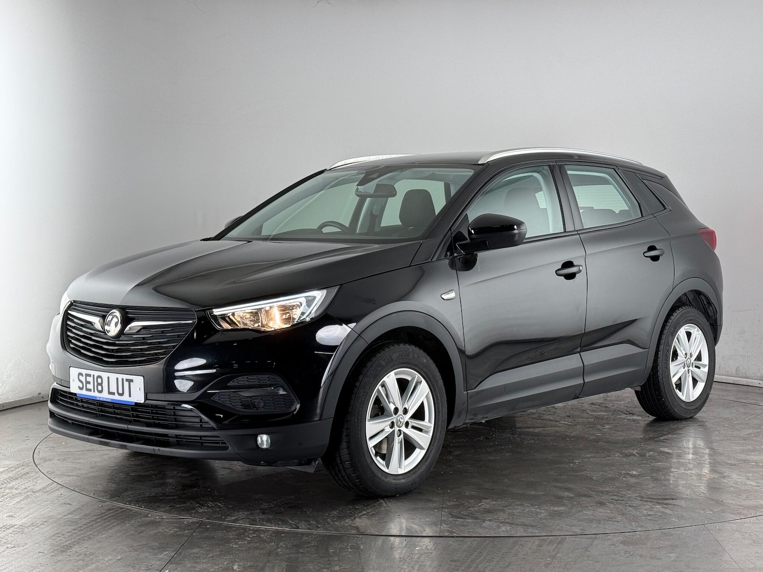 Used Vauxhall Grandland X 2018 for sale - 77221856: Photo 3