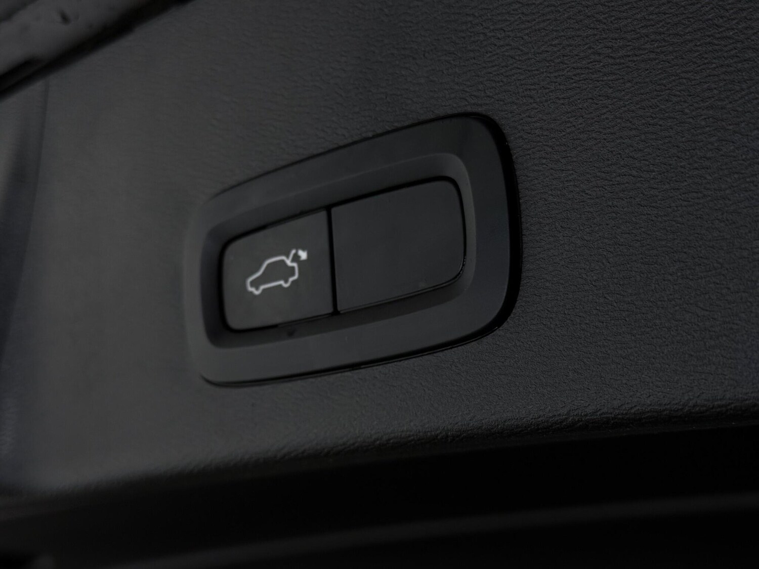 Used Volvo XC40 2022 for sale - 76688717: Photo 12