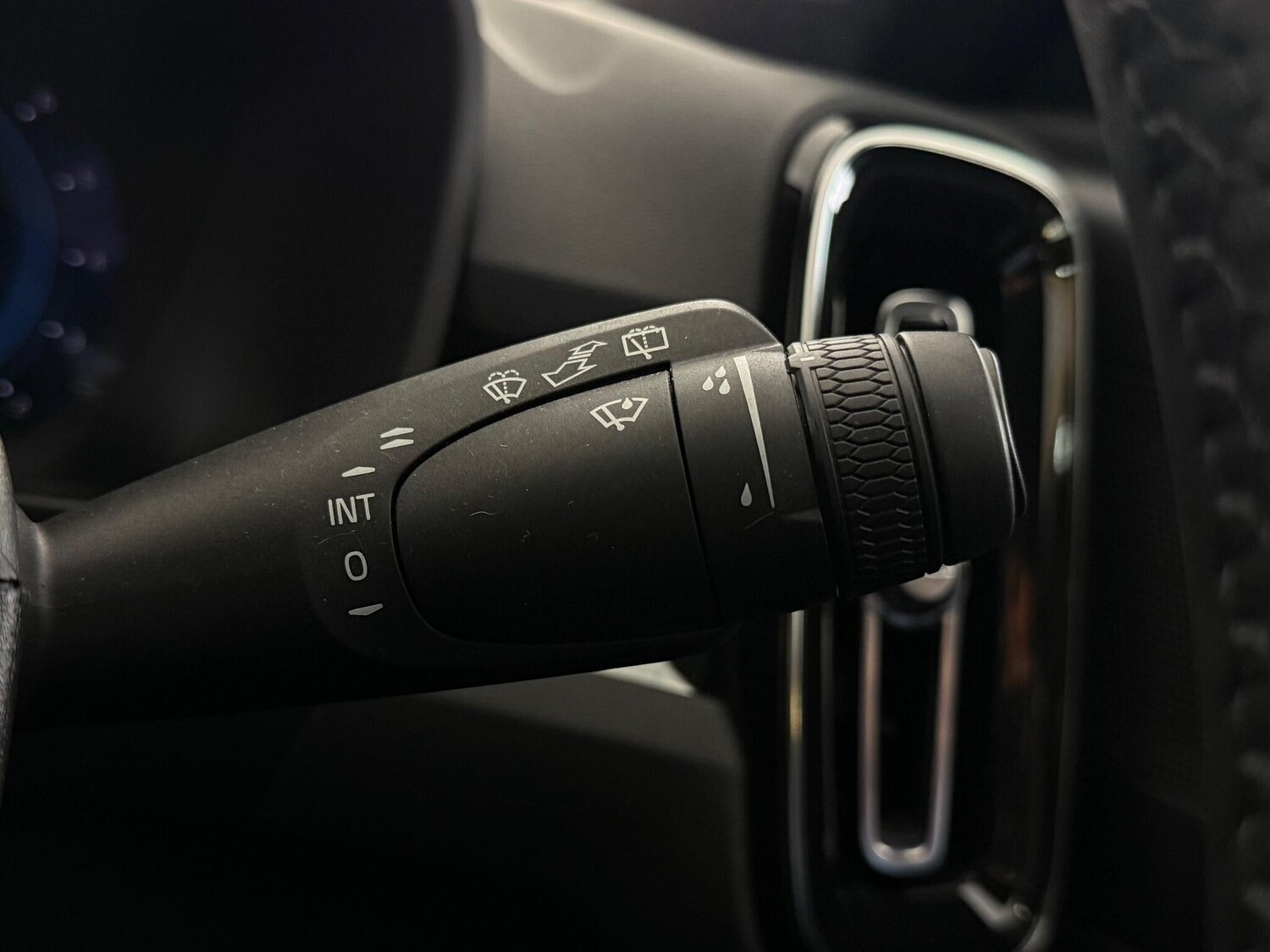 Used Volvo XC40 2022 for sale - 76688717: Photo 31