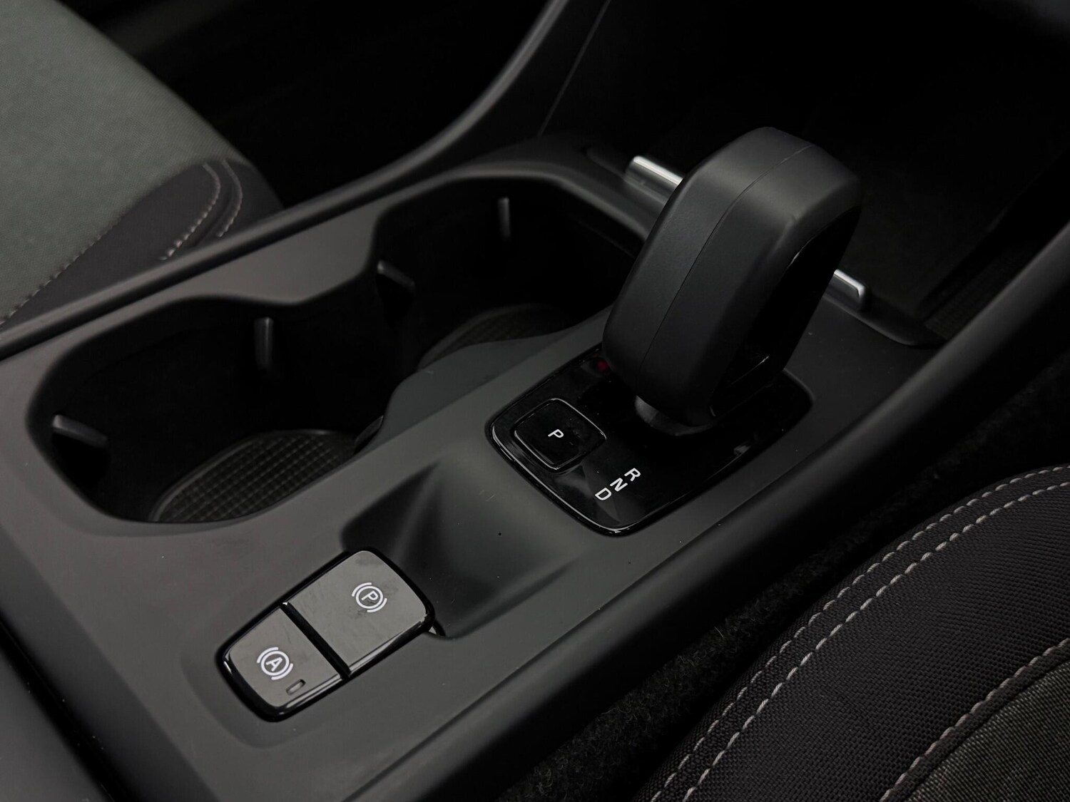 Used Volvo XC40 2022 for sale - 76688717: Photo 44