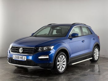 Used Volkswagen T-Roc 2018 for sale - 77246456: Photo