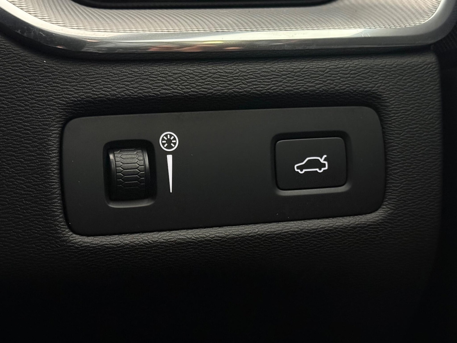 Used Volvo XC60 2019 for sale - 77575497: Photo 22