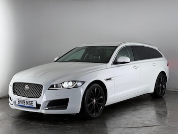 Used Jaguar XF 2019 for sale - 77575522: Photo