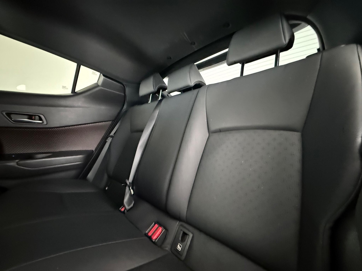 Used Toyota C-HR 2019 for sale - 77180897: Photo 12