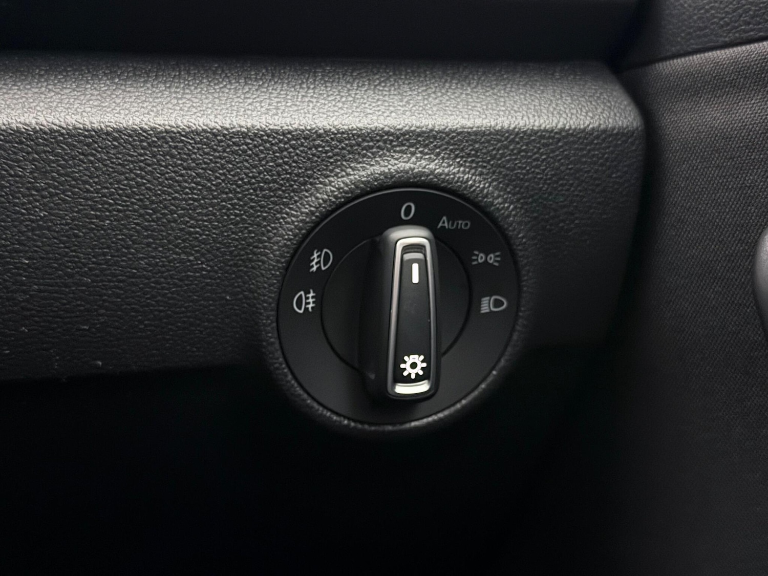 Used Volkswagen T-Roc 2021 for sale - 77181033: Photo 25