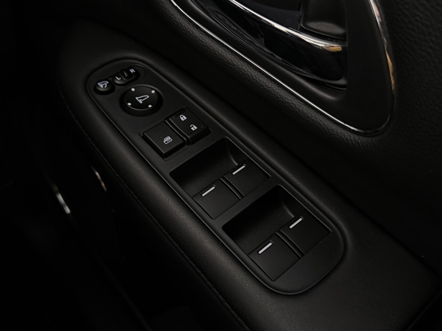 Used Honda HR-V 2017 for sale - 77242944: Photo 33