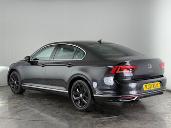 Used Volkswagen Passat 2021 for sale - 75936511: Photo