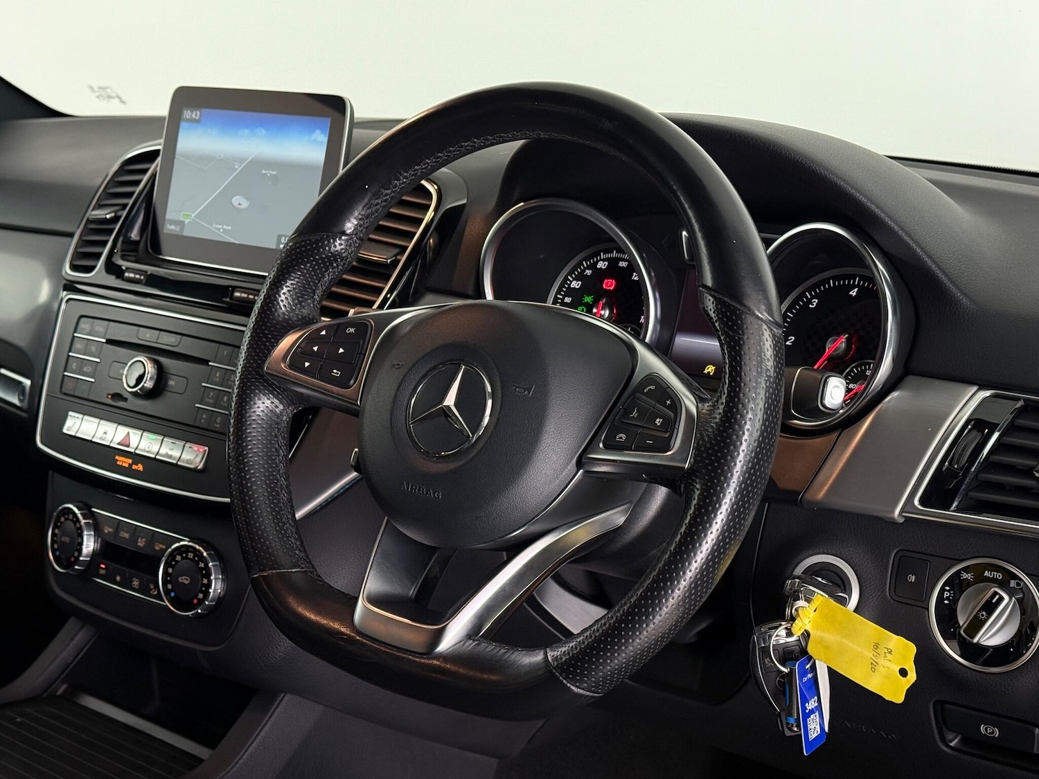 Used Mercedes-Benz GLE 2018 for sale - 76468316: Photo 16