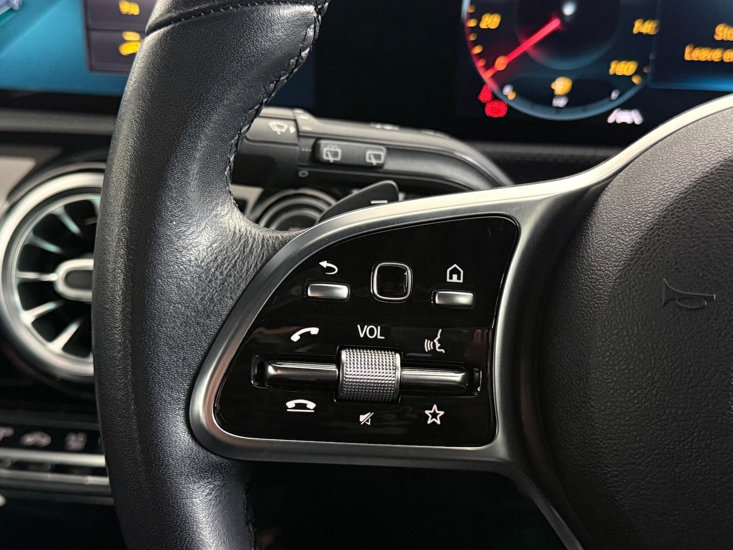 Used Mercedes-Benz A-Class 2018 for sale - 77221940: Photo 17