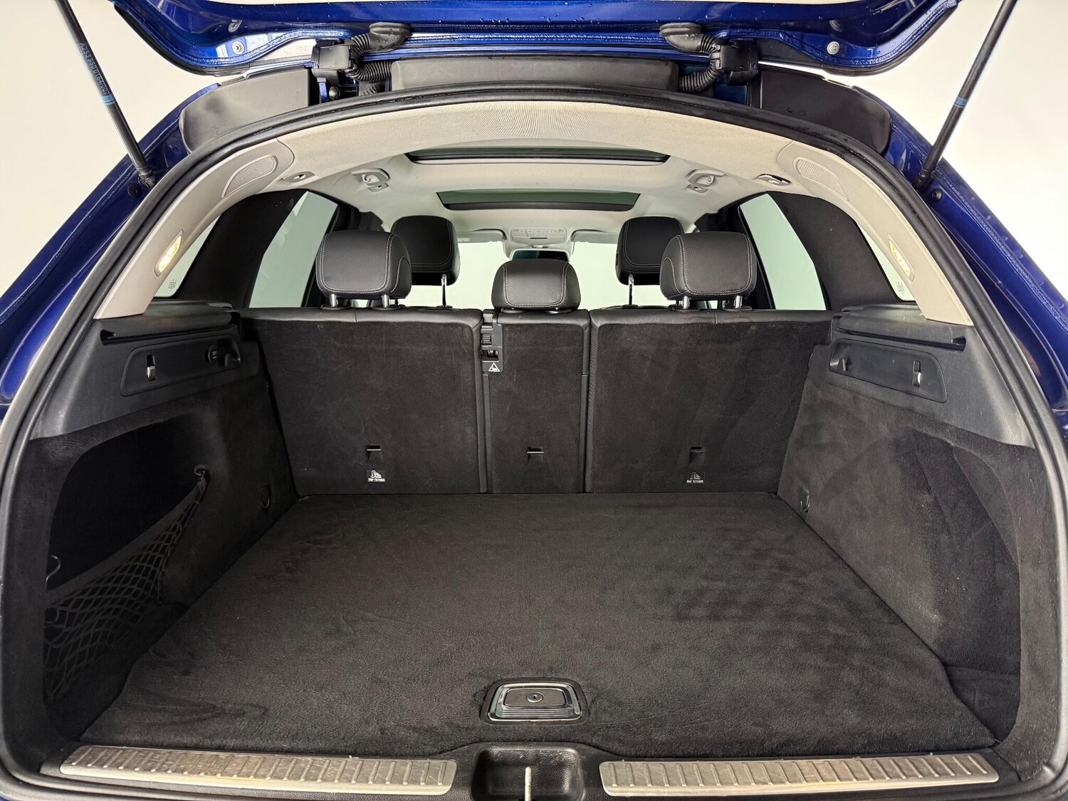 Used Mercedes-Benz GLC 2018 for sale - 77364847: Photo 10