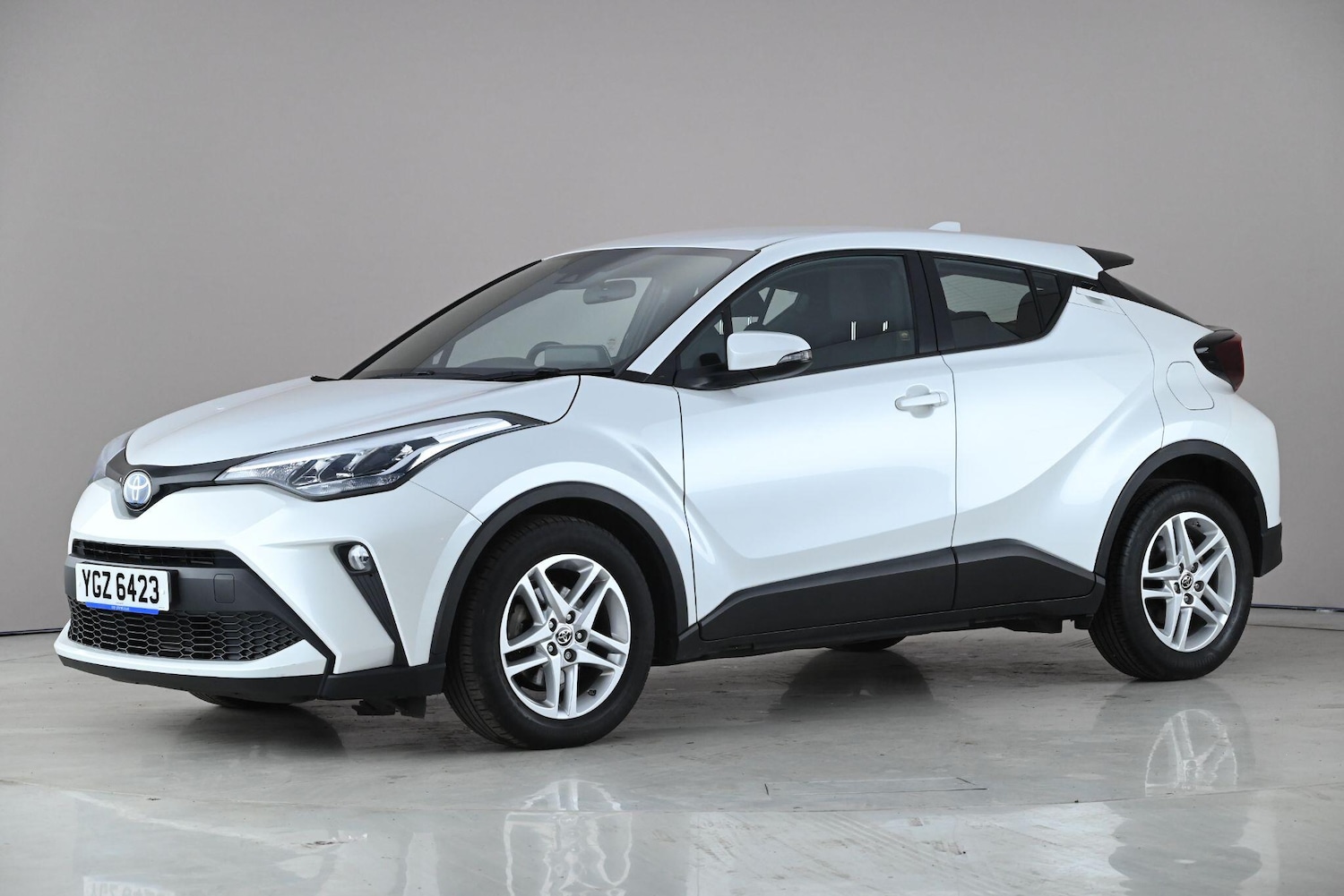 Used Toyota C-HR 2023 for sale - 78144166: Photo 2