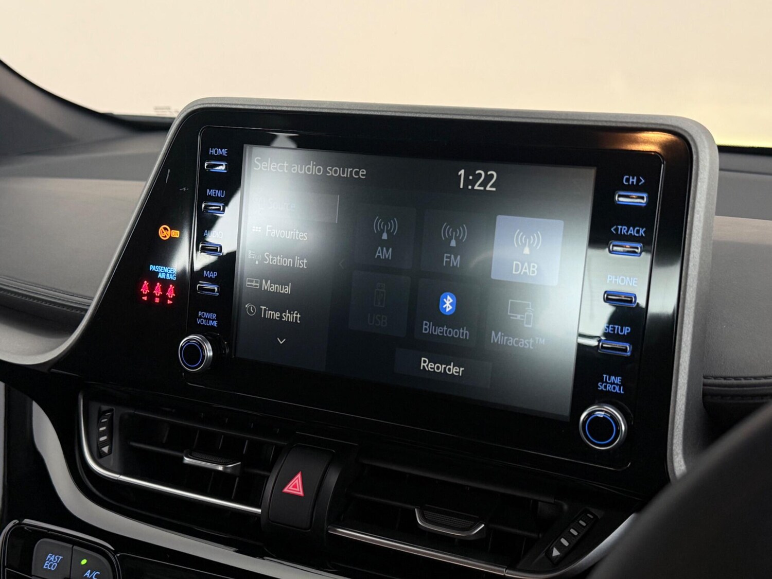 Used Toyota C-HR 2023 for sale - 78144166: Photo 25