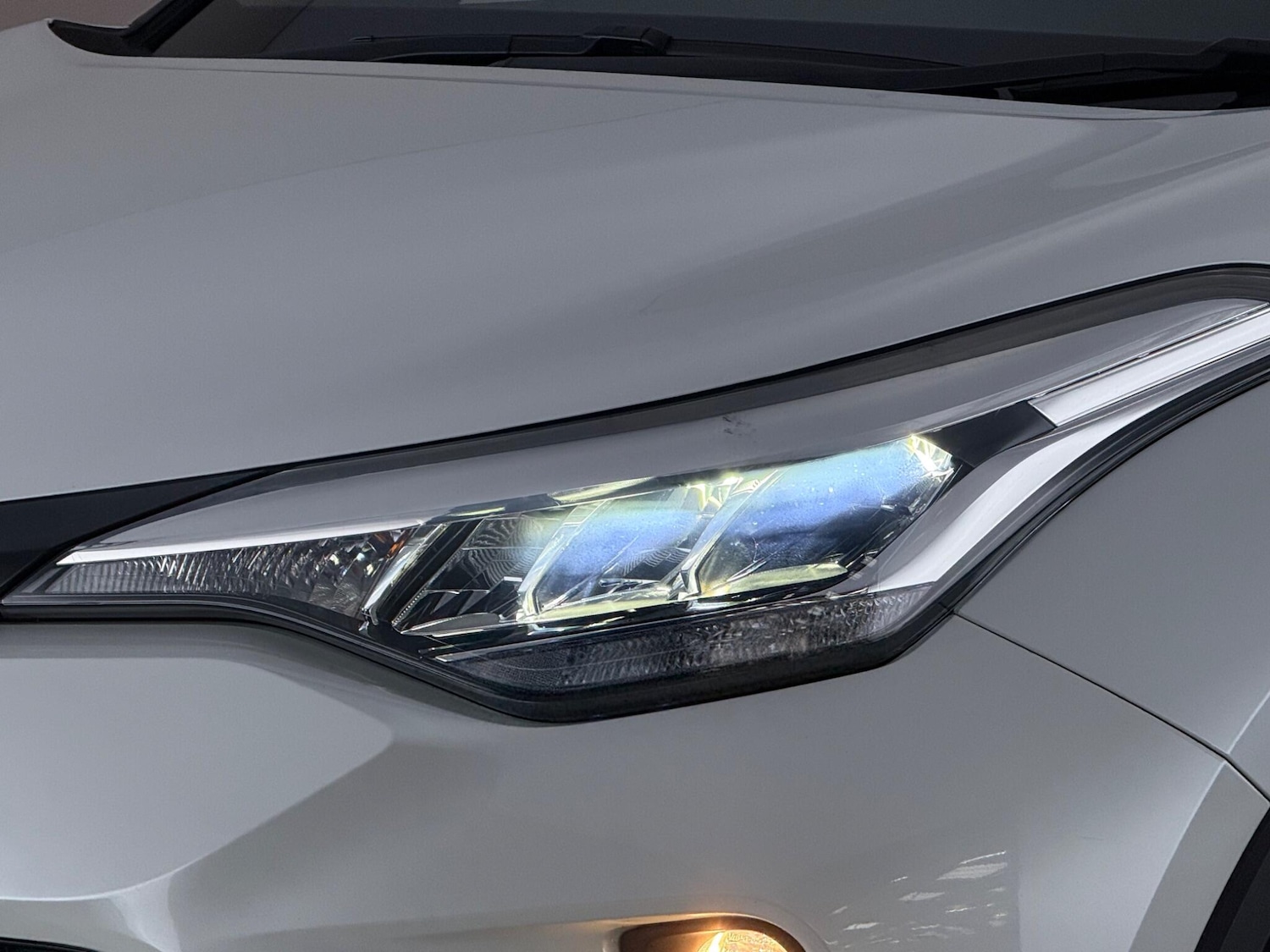 Used Toyota C-HR 2023 for sale - 78144166: Photo 5