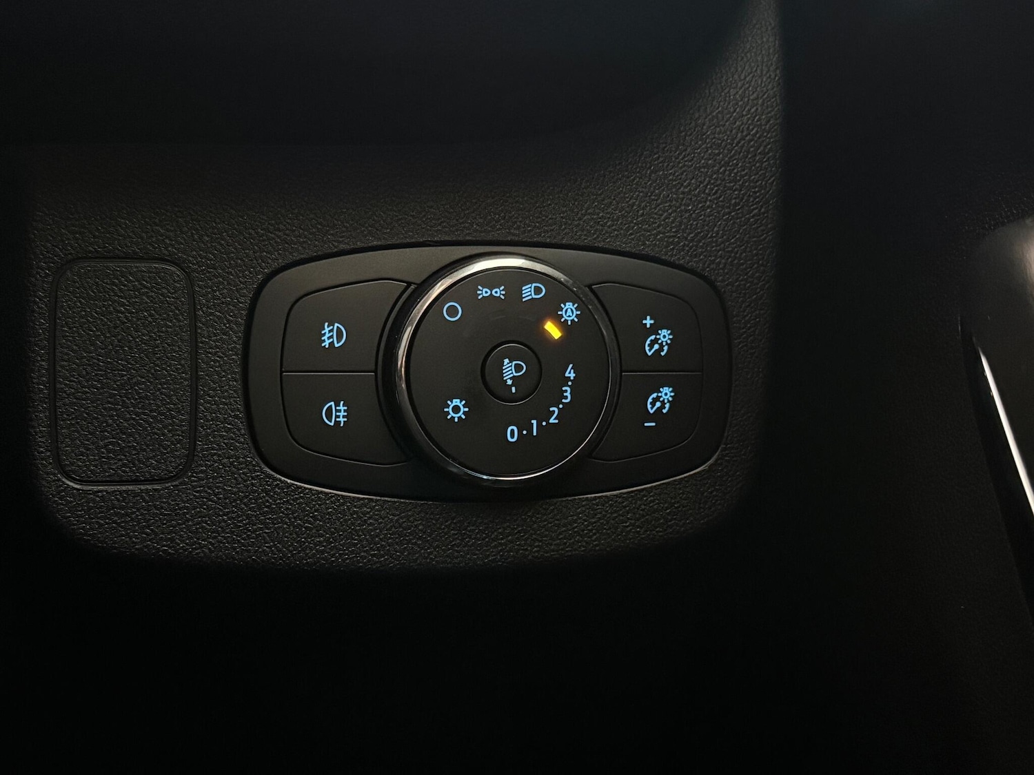 Used Ford Puma 2023 for sale - 76468085: Photo 27